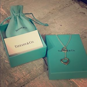 NWOT- Tiffany&Co. Open Hear Lariat by Elsa Peretti